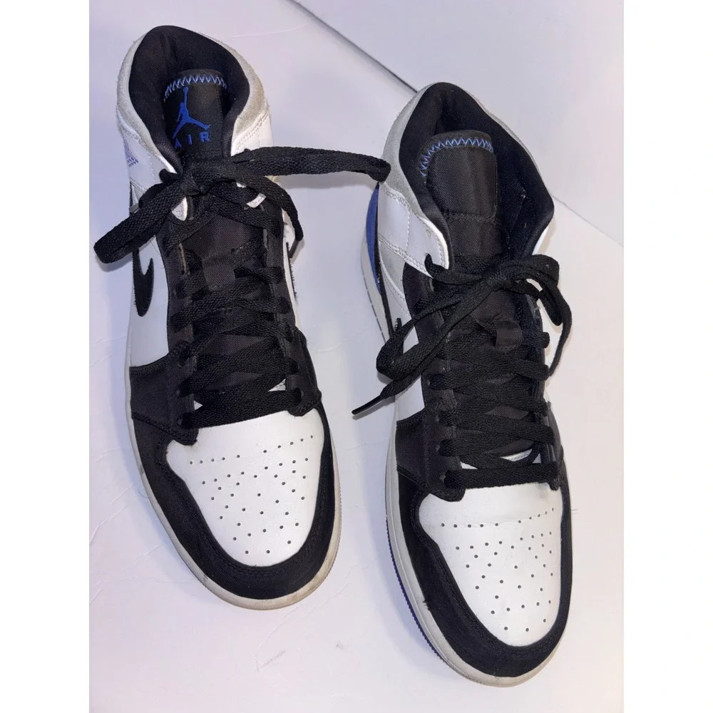 Nike Air Jordan 1 Mid SE Sneakers Mens US 10.5 Black‎ White Lace Up 852542-102